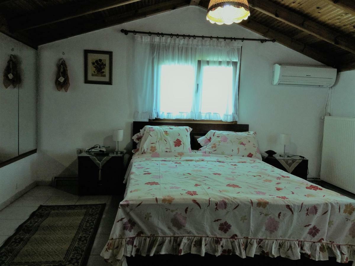 הוילה פראליה דיוניסיו Family Seaside House In Mouries מראה חיצוני תמונה